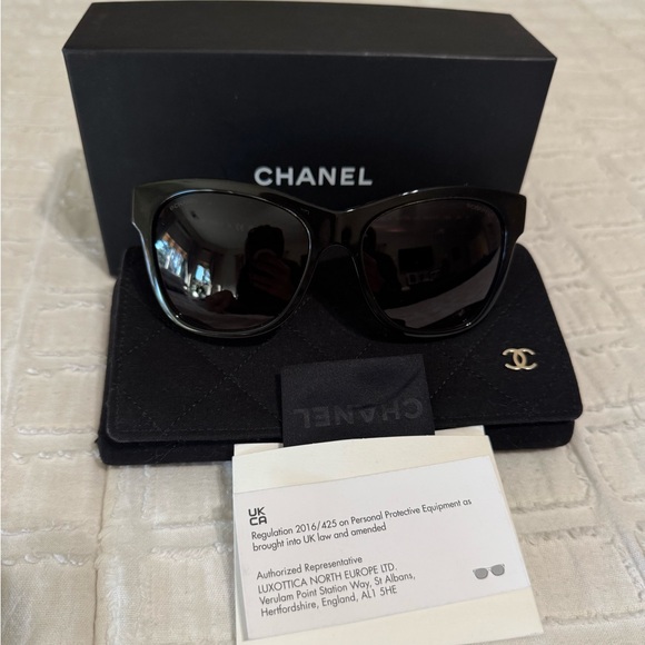 CHANEL Accessories - CHANEL Black Sunglasses